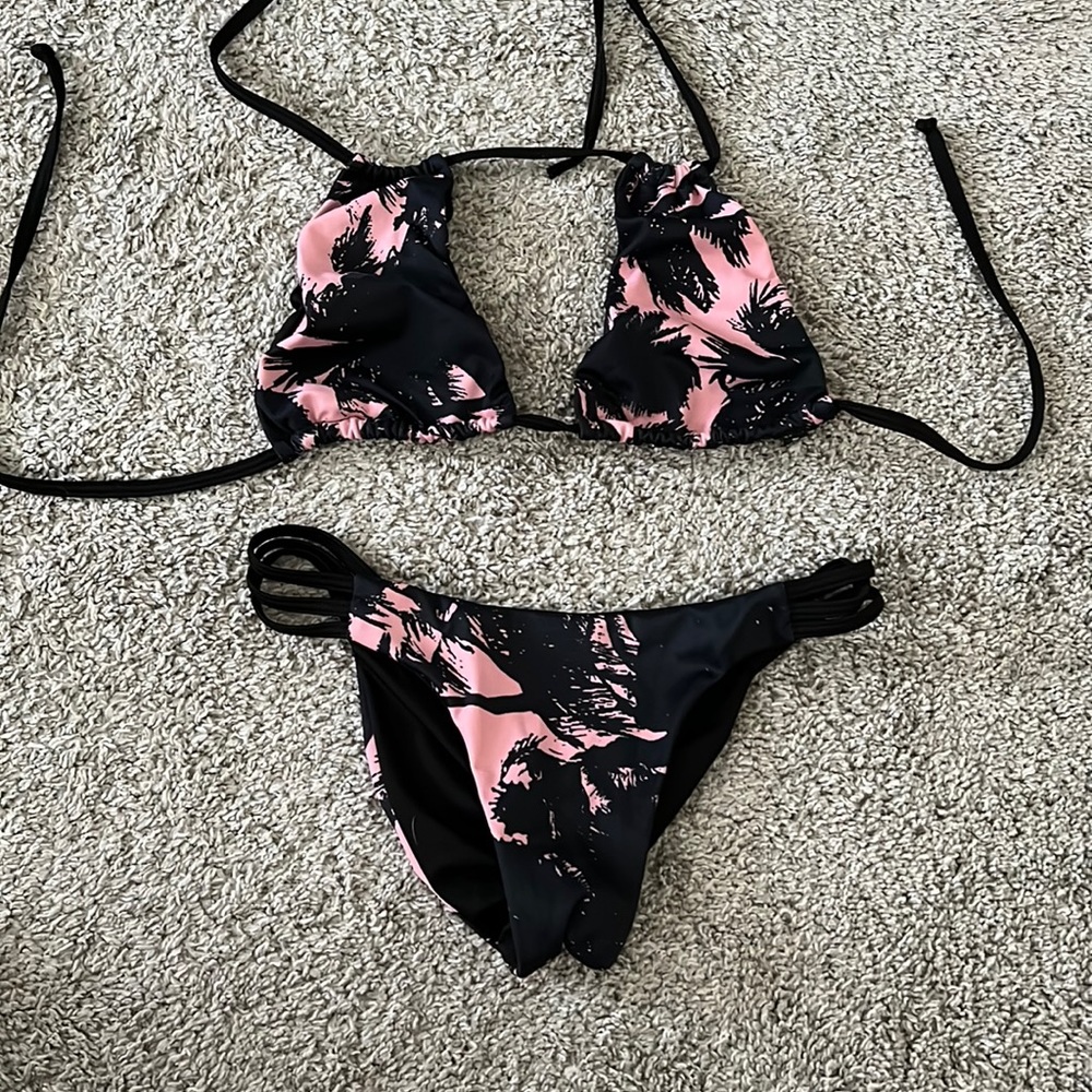 Custom Bikini Set - image 1